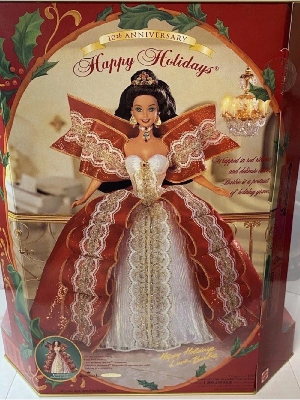 1997 Happy Holidays Barbie Doll - 10th Anniversary Special Edition - Brunette - Picture 4 of 9